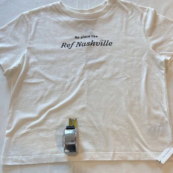 Reformation White Cropped Tee with Black 'Ref Nashville' Text - Picture 3 of 6